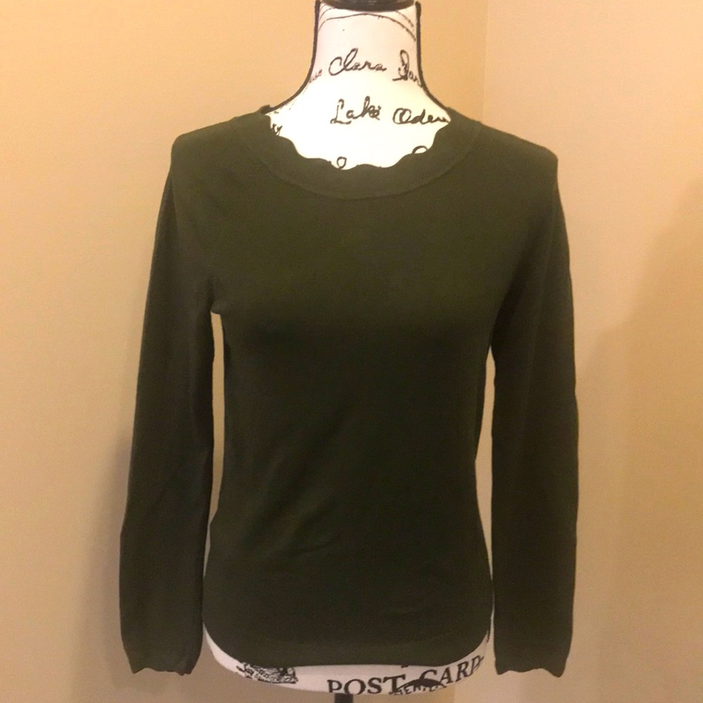 New Ann Taylor Fitted Forest Green Sweater